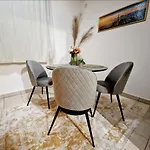 Apartment Pacifik Lux & Private Garage