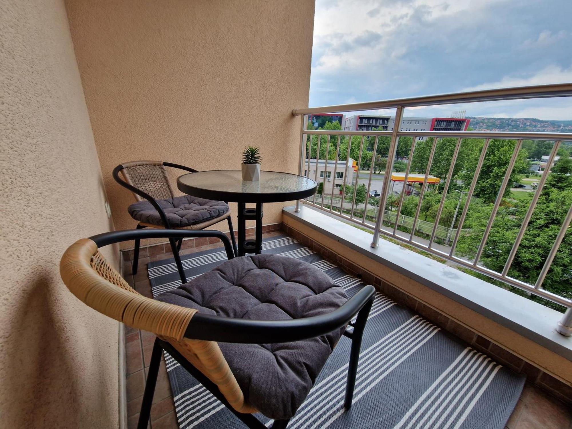 Pacifik Lux & Private Garage Apartment Sarajevo