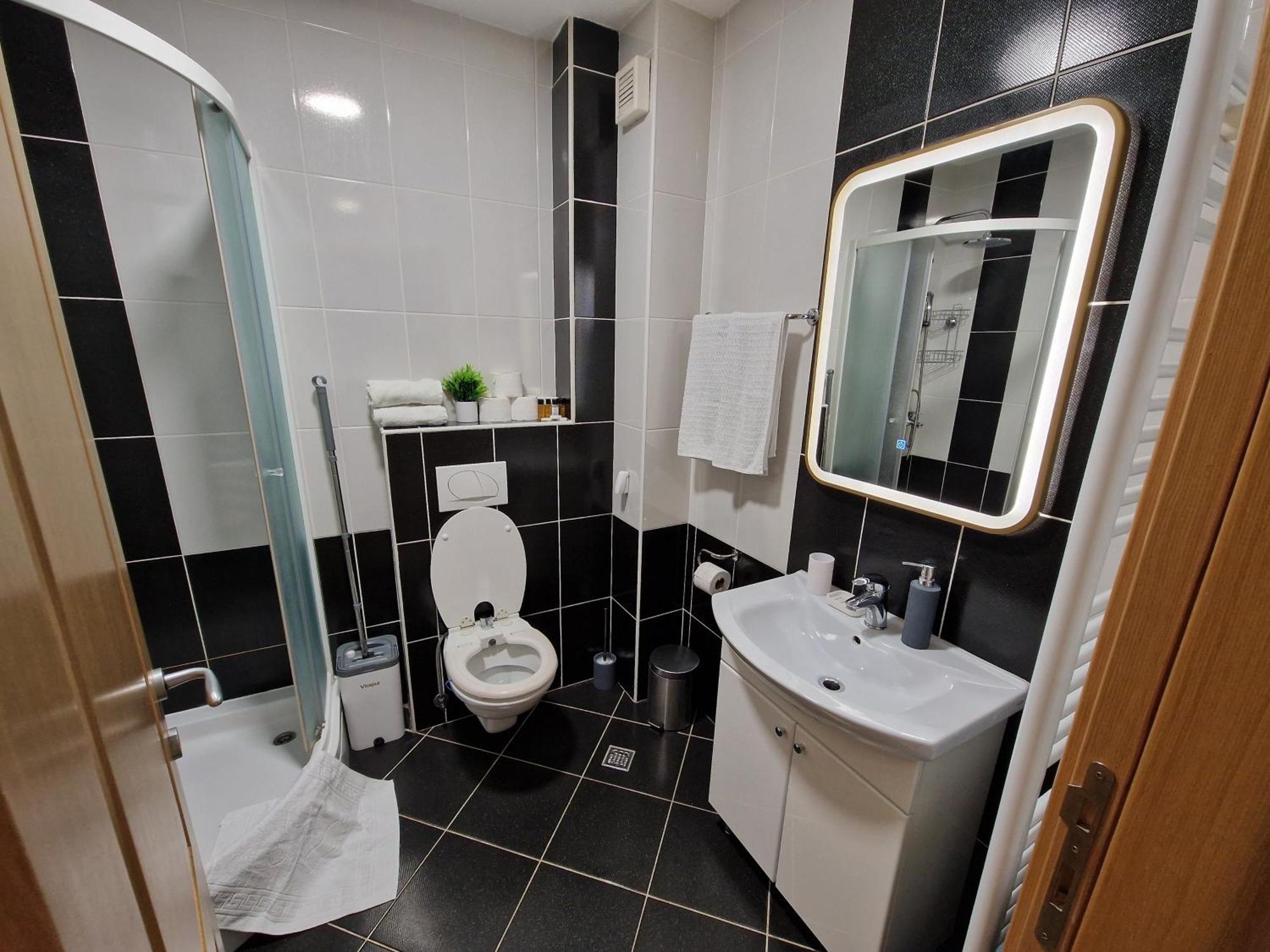 Apartment Pacifik Lux & Private Garage Sarajevo