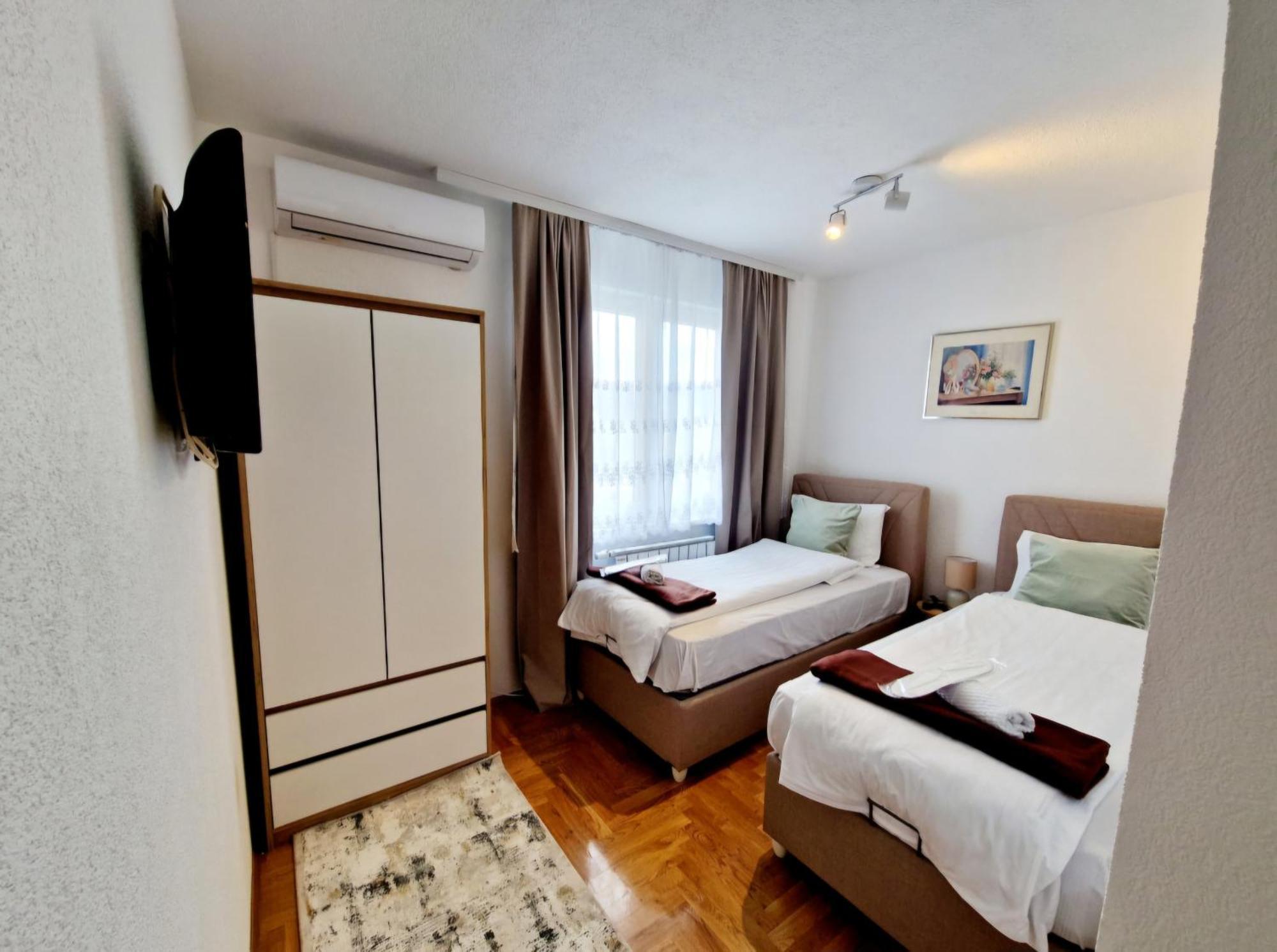 Apartment Pacifik Lux & Private Garage Sarajevo